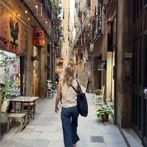 Meet your Posher, Lucy